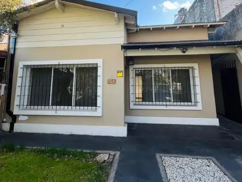 Casa en venta- Ituzaingo - Villa Ariza - Defilippi al 900