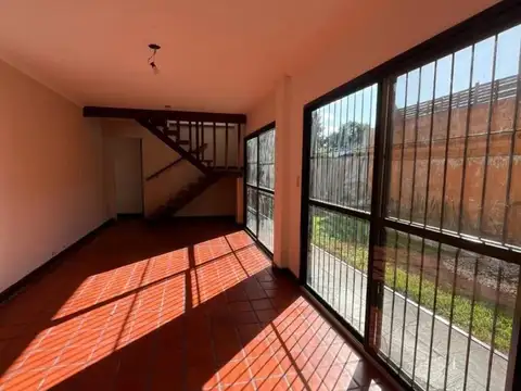 Casa en venta- Ituzaingo - Villa Ariza - Defilippi al 900