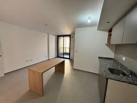 Departamento a estrenar. Piso 10 con balcón