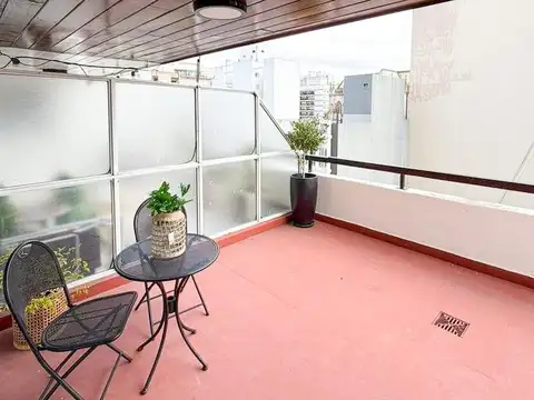 Departamento de 4 amb con cochera, balcon terraza. A estrenar. CENTRO.