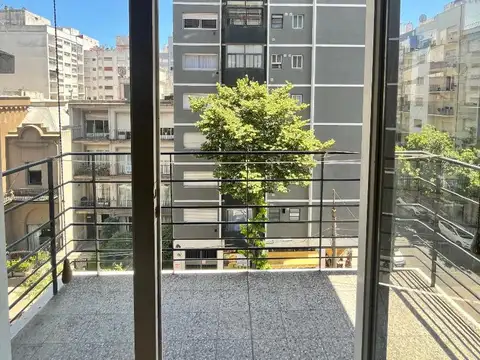 Buenos Aires 2400, Piso 4