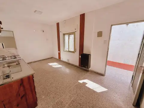 Depto Tipo Casa en Alquiler de 2 ambientes