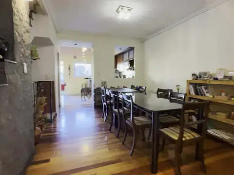 Depto Tipo Casa en Venta con 3 cocheras