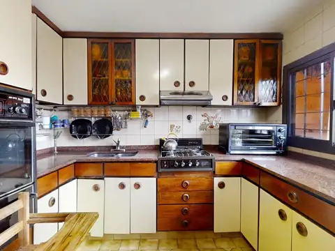 Casa en Venta con 1 cochera