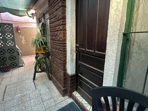 PH EN VENTA, DOS FAMILIAS