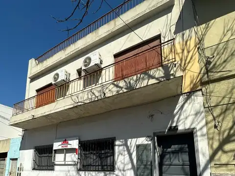 PH EN VENTA, DOS FAMILIAS