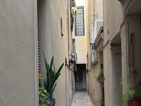 HIPOLITO YRIGOYEN 2500, Piso 1