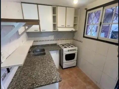 Casa 3 ambientes con 2 baños