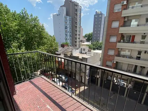 DEPARTAMENTO 4 AMBIENTES LUMINOSO EN LANUS