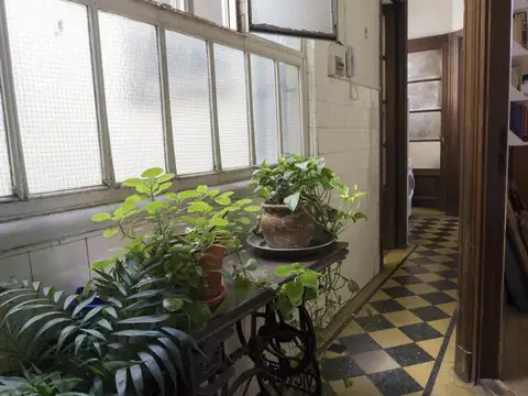 Av. Caseros al 700, 3º piso