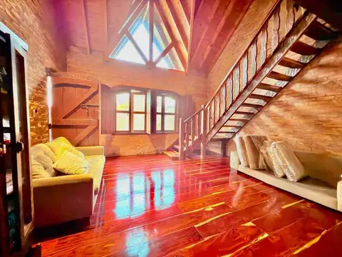 Casa 5 ambientes con 2 baños