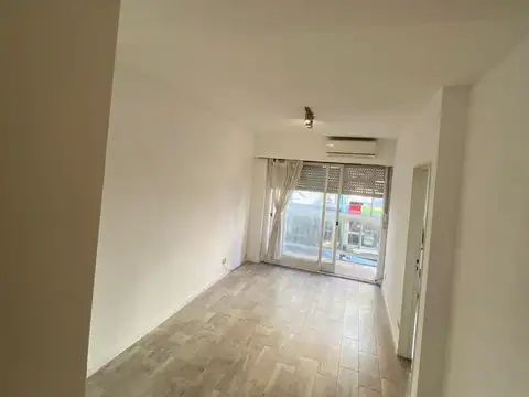 Vende departamento 2 amb 1 dormitorio,en belgrano c/Patio