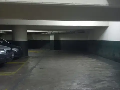 COCHERA EN EDIFICIO CUBIERTA
