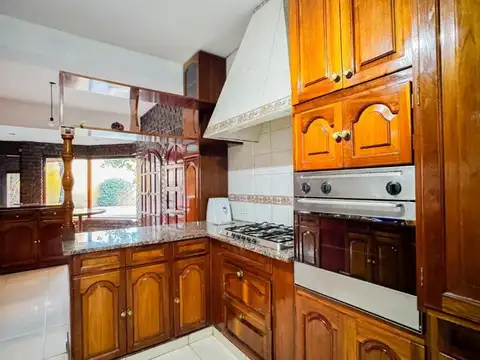 Casa en Alquiler de 5 dormitorios