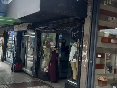 LOCAL COMERCIAL MORON CENTRO MANZANA CENTRAL