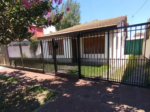 VENTA CASA 3 AMBIENTES VILLA LUZURIAGA