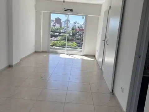 Departamento en Alquiler en Moron Sur, $ 350.000