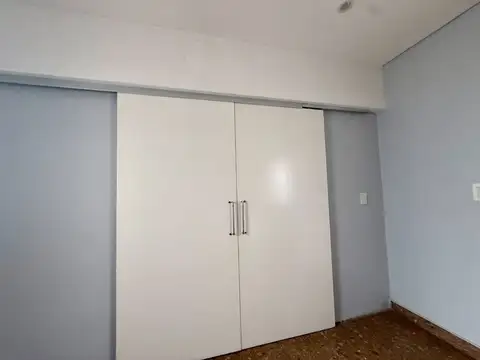 CASA +4 AMBIENTES CON GALPÓN/TALLER LOMAS DE ZAMOR