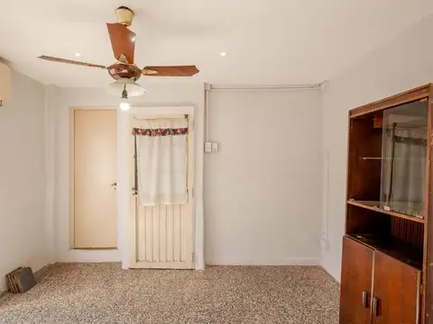 Depto Tipo Casa en Venta 40 años