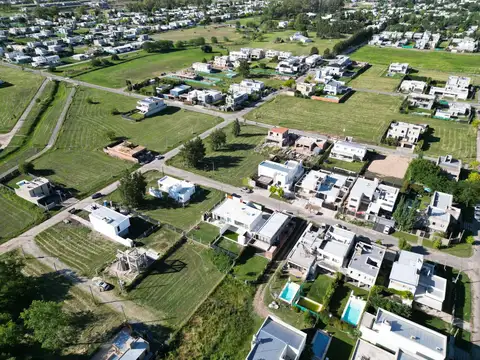 Terreno en Venta 21  mts Fondo