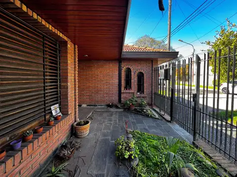 Casa en Venta en Banfield, USD 129.999