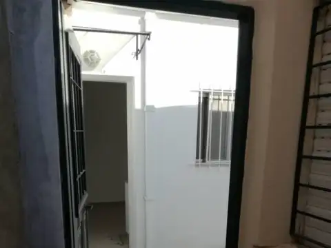 Depto Tipo Casa en Alquiler de 1 dormitorio