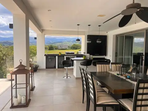 VENTA CASA - COBOS- EL TIPAL - SALTA CAPITAL