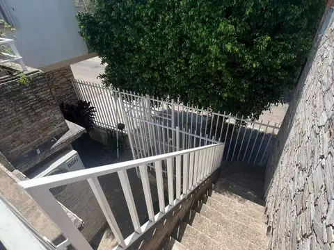 Depto Tipo Casa en Venta 36 años