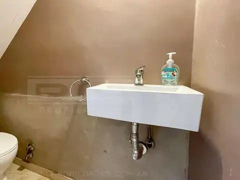 Depto Tipo Casa en Alquiler de 2 dormitorios