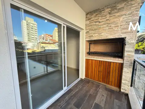 Departamento en Alquiler en Villa Ballester, $ 700.000