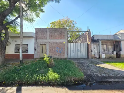 VENTA GALPÒN. MANUEL CASTRO 2871- REMEDIOS DE ESCALADA