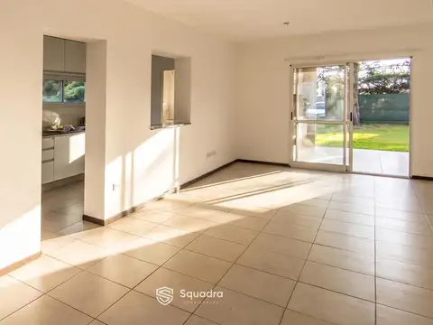 VENTA | PERMUTA - Casa de 3 dormitorios - Barrio privado Pueblo Esther - APTO CREDITO