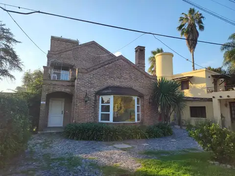 Champagnat C.C. Pilar 100