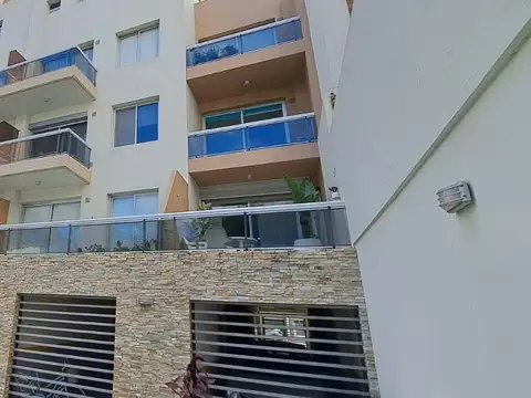 DEPARTAMENTO MONOAMBIENTE EN ALQUILER CON COCHERA FIJA
