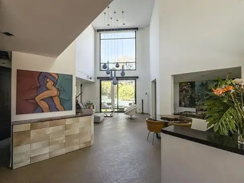 Casa en Venta con 1 cochera