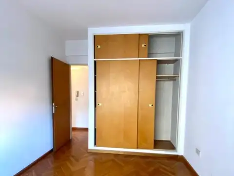 DEPARTAMENTO 4 AMBIENTES CON COCHERA