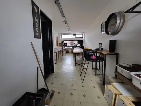 Local en Alquiler Via Púb.