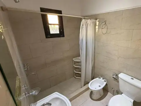 OPORTUNIDAD en Los Arces Casa en Venta