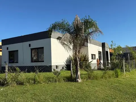 Casa en Venta al Oeste