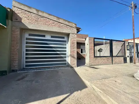 CASA EN VENTA EN POSTA ROLANDO AL 4000