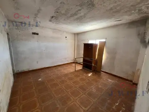 Casa 10 ambientes con 5 baños