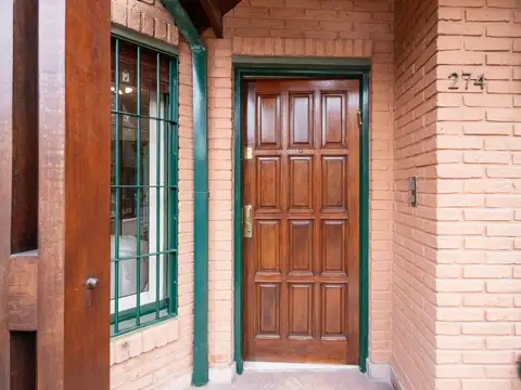 Casa 6 ambientes con 3 baños