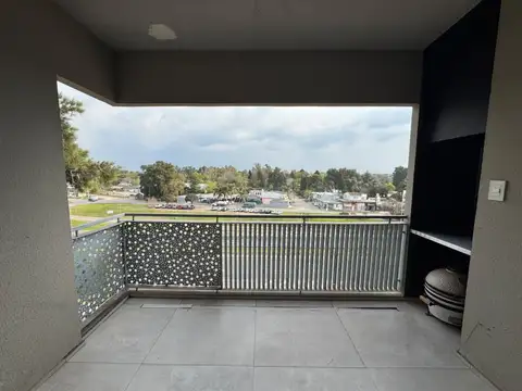 Departamento en Alquiler con 1 cocheras