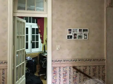 Departamento 6 ambientes con 2 baños