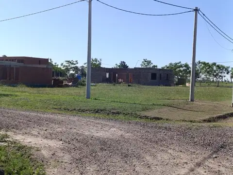 OPORTUNIDAD DE LOTE EN LOS MOLINOS