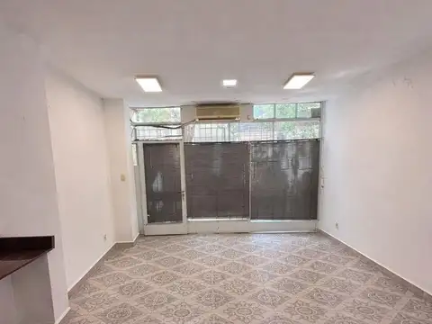 venta Local con monoambiente 2 baños 2 ingresos!  oportunidad Saavedra