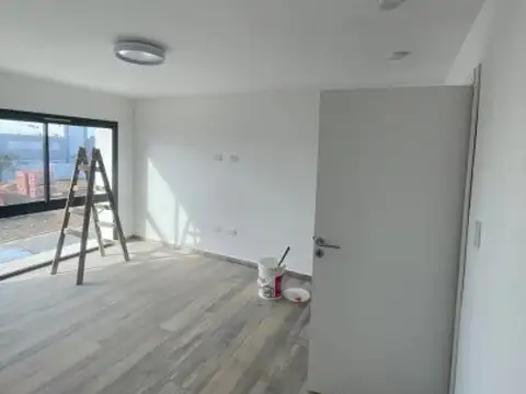 Depto Tipo Casa en Venta con 2 cocheras