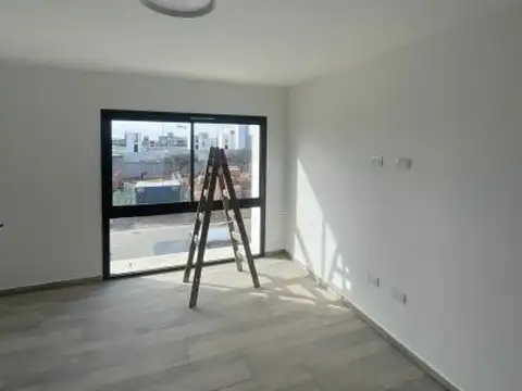 Depto Tipo Casa 5 ambientes con 3 baños