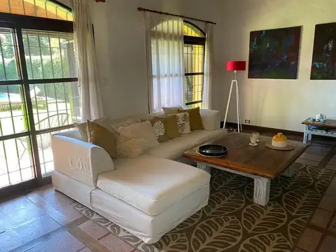 Casa en Venta en Don Torcuato, USD 255.000