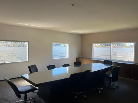 Oficina 3 ambientes con 1 baño